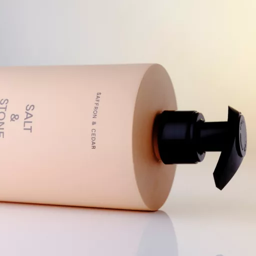 Salt & Stone Sáfrány & cédrus testápoló krém 450 ml