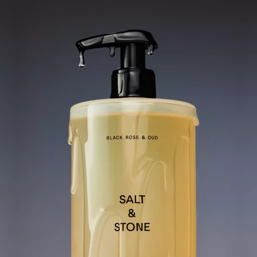 Salt & Stone Fekete rózsa & oud tusfürdő szett