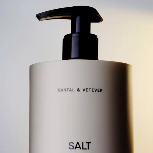 Salt & Stone Szantál & vetiver deluxe testápoló duo
