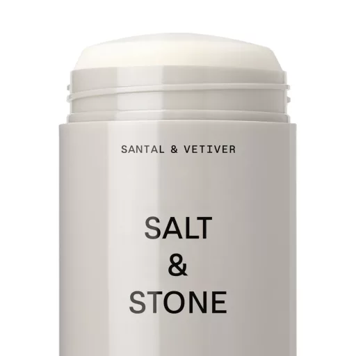 Salt & Stone Szantál & vetiver extra erős dezodor